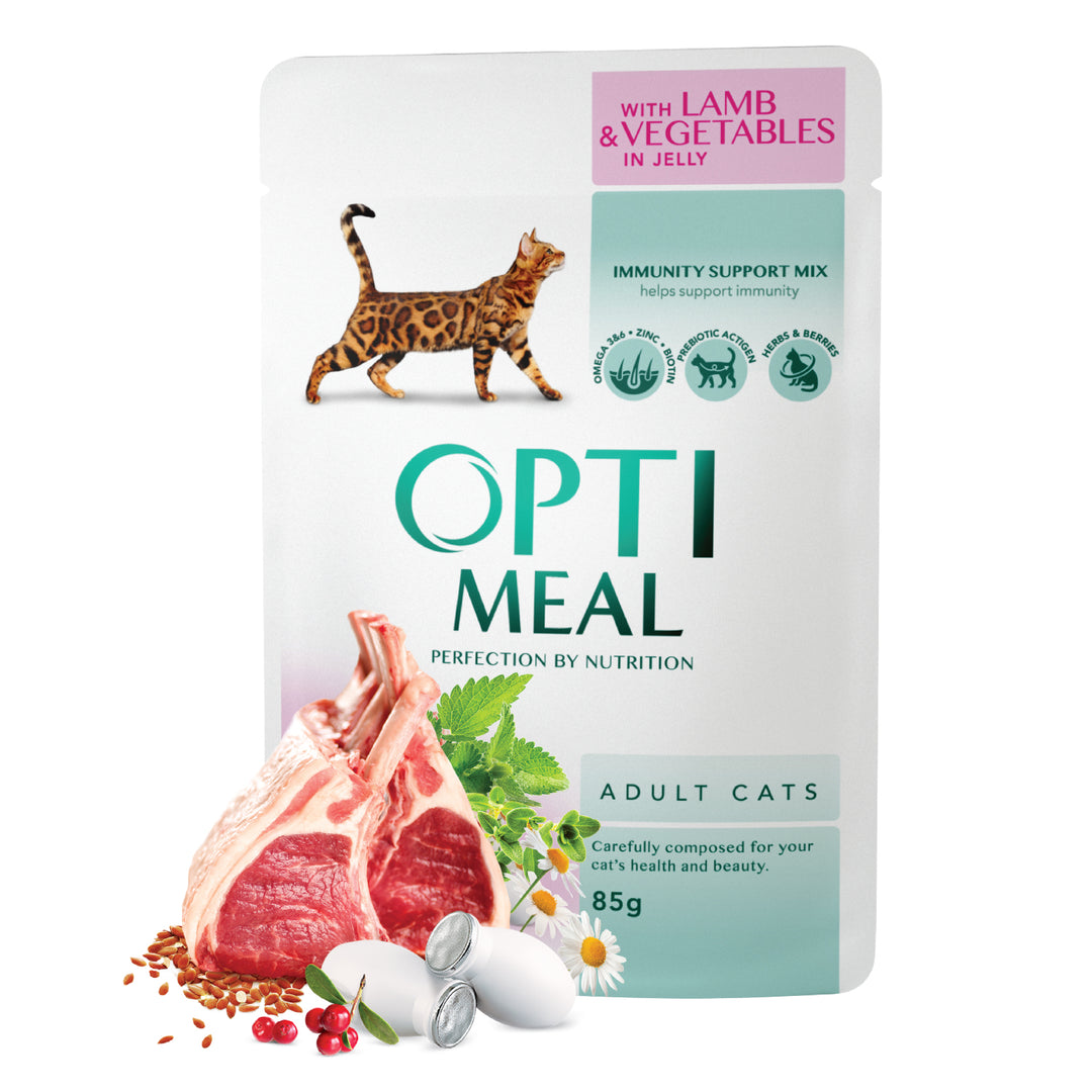 OPTIMEAL ™. ?omplete Pouches pet food for adult cats with lamb and veggies in jelly