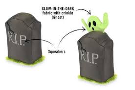 Howling Haunts Ghoulish Grave