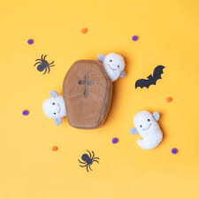 Halloween Burrow – Coffin with Ghosts