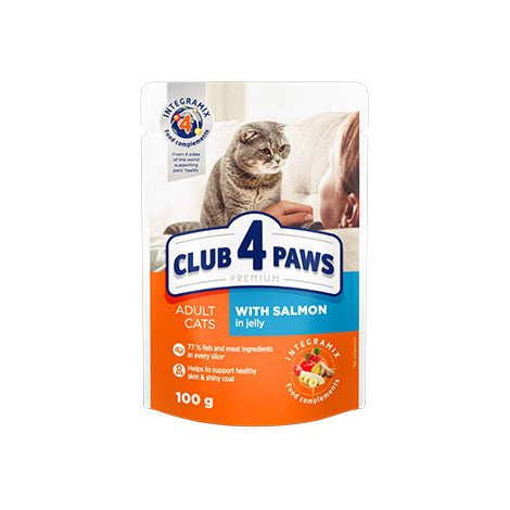 CLUB 4 PAWS Premium Pouches with Salmon in Jelly